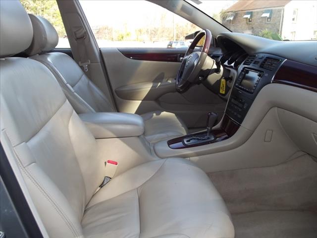 2002 Lexus ES 300 Base