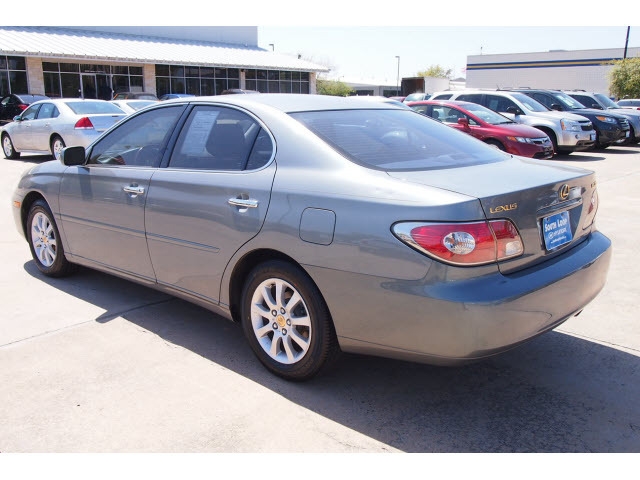 2002 Lexus ES 300 Base