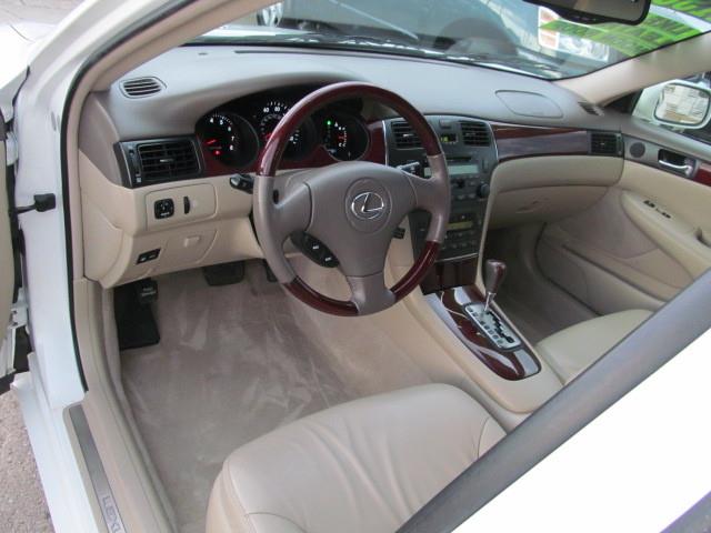 2004 Lexus ES 330 Unknown