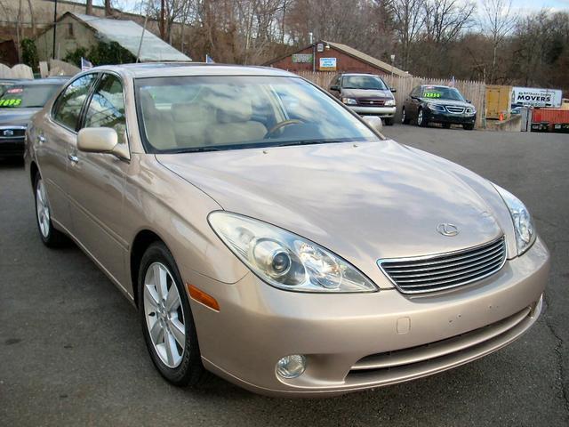 2005 Lexus ES 330 Ml350 RWD 4dr 3.5L SUV