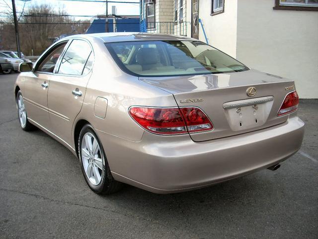 2005 Lexus ES 330 Ml350 RWD 4dr 3.5L SUV