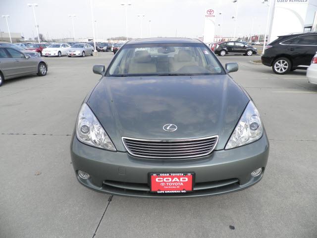 2005 Lexus ES 330 Pickup 2D 6 Ft