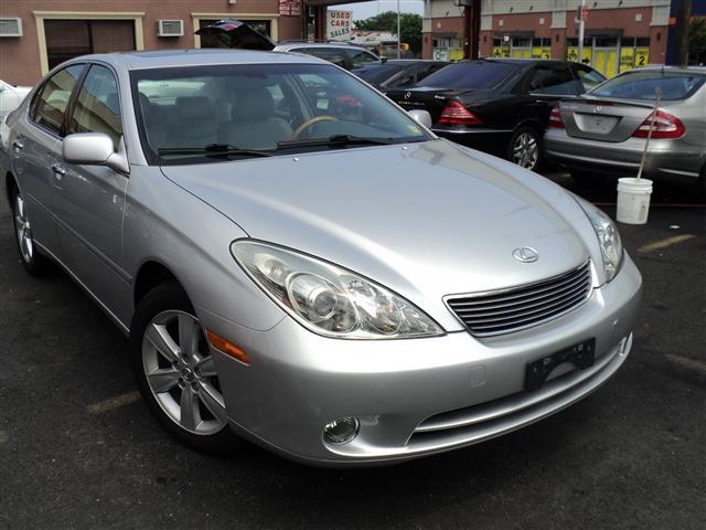 2005 Lexus ES 330 SE Sedan