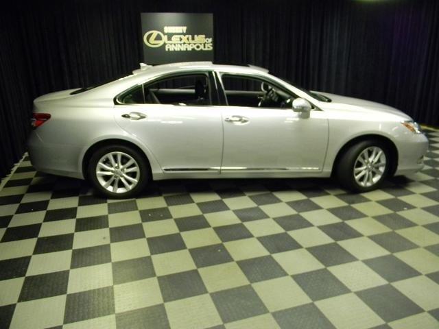 2012 Lexus ES 350 Limited Sport Utility 4D