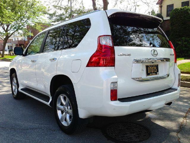 2010 Lexus GX 460 Scion XB