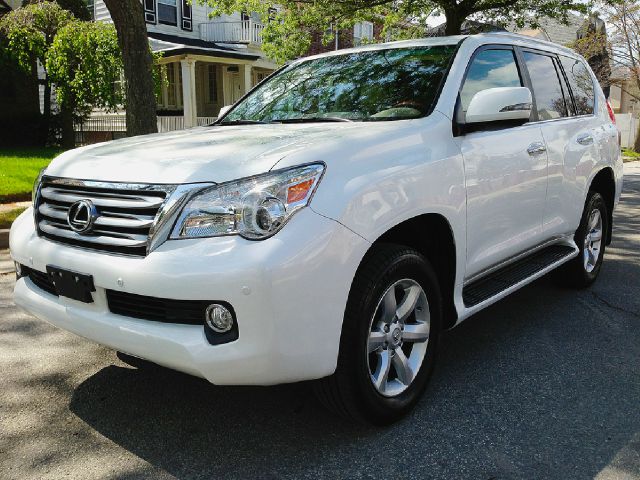 2010 Lexus GX 460 Scion XB