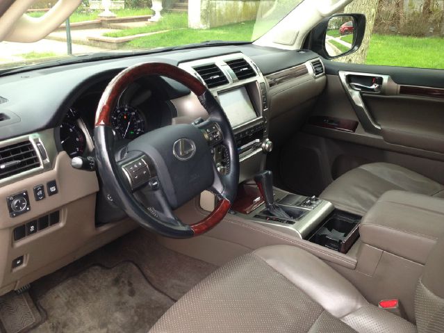 2010 Lexus GX 460 Scion XB