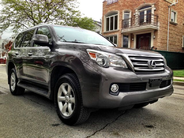 2010 Lexus GX 460 Scion XB