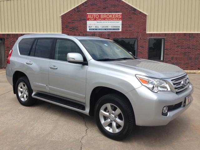 2012 Lexus GX 460 Scion XB