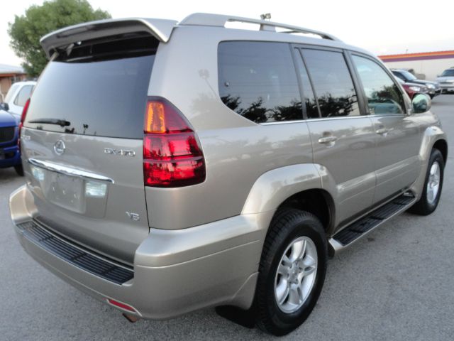 2003 Lexus GX 470 Scion XB