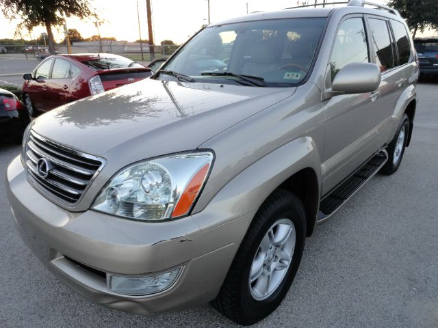 2003 Lexus GX 470 Scion XB