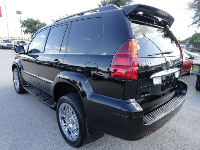 2003 Lexus GX 470 Scion XB