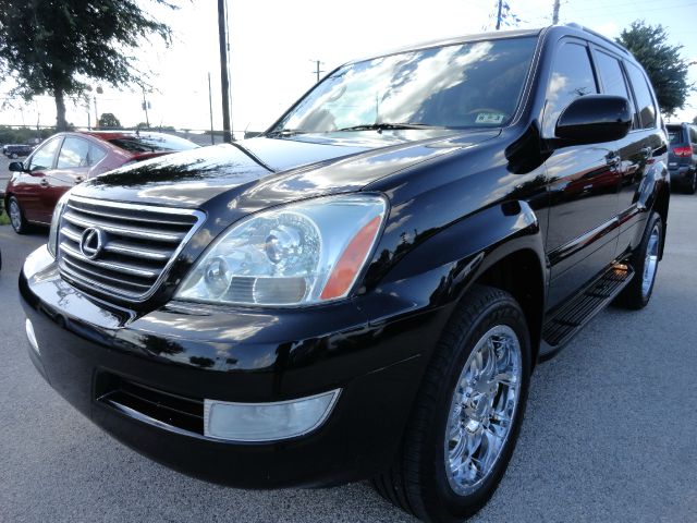 2003 Lexus GX 470 Scion XB