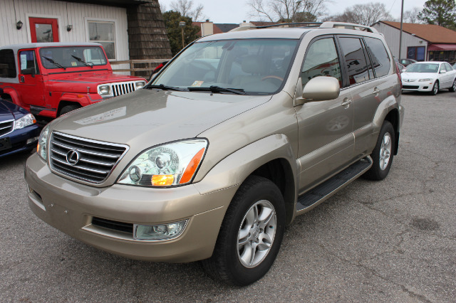 2003 Lexus GX 470 Scion XB