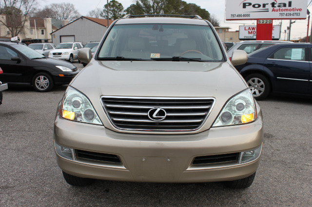 2003 Lexus GX 470 Scion XB