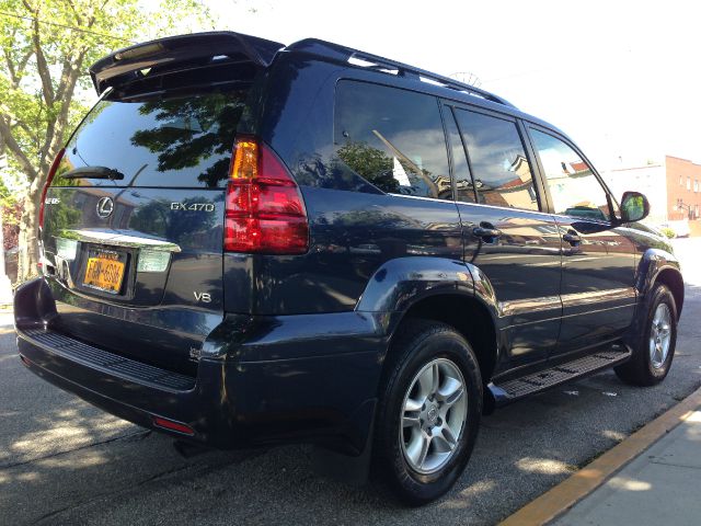 2004 Lexus GX 470 Scion XB