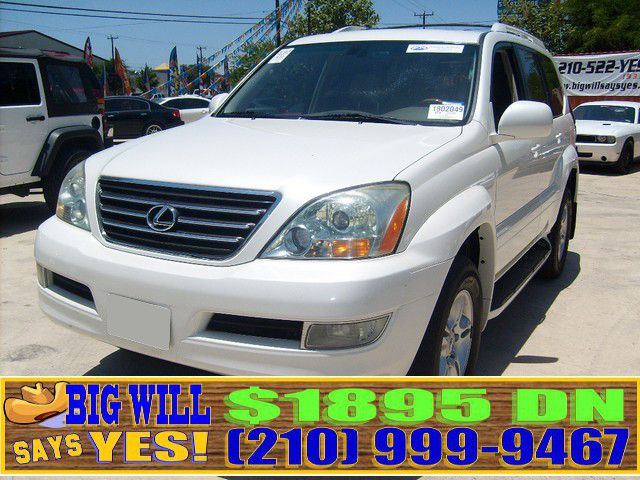 2004 Lexus GX 470 Scion XB