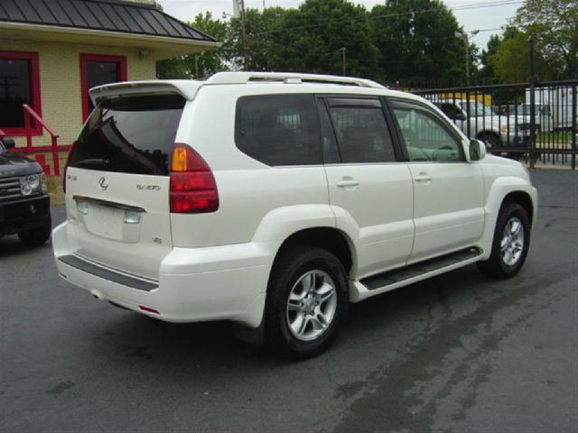 2004 Lexus GX 470 Scion XB