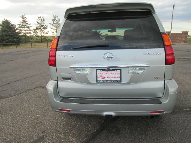 2004 Lexus GX 470 Scion XB