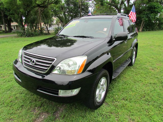 2004 Lexus GX 470 Scion XB