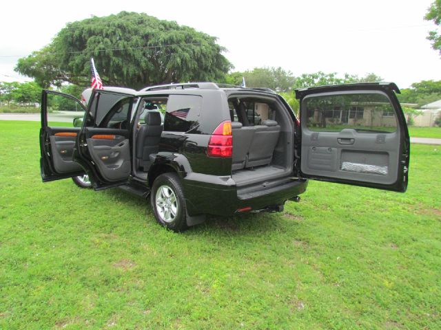 2004 Lexus GX 470 Scion XB