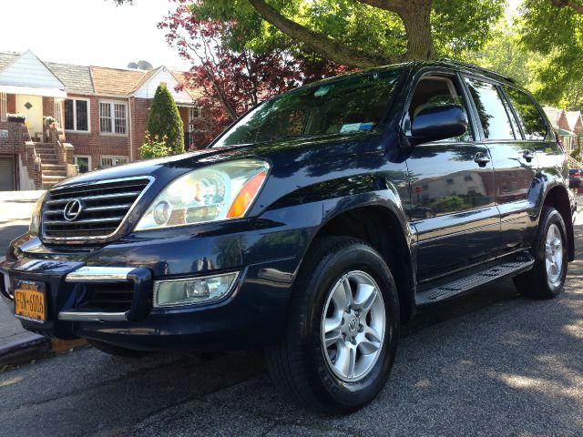 2004 Lexus GX 470 Scion XB