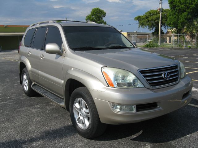 2004 Lexus GX 470 Scion XB