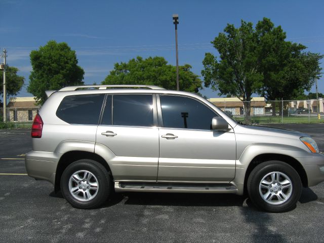 2004 Lexus GX 470 Scion XB