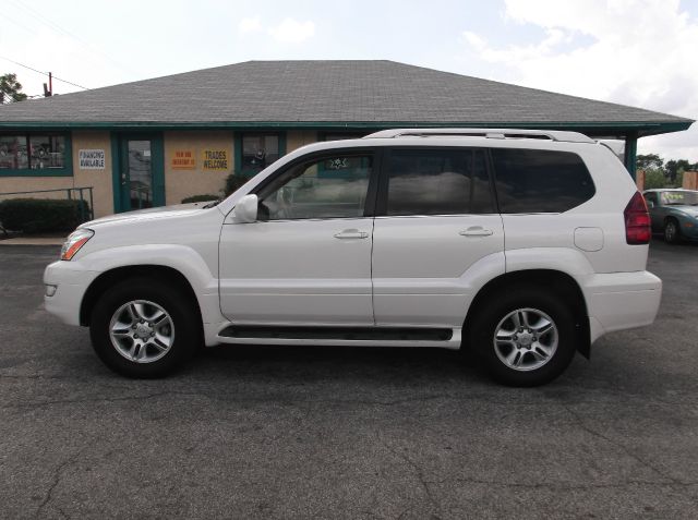 2004 Lexus GX 470 Scion XB