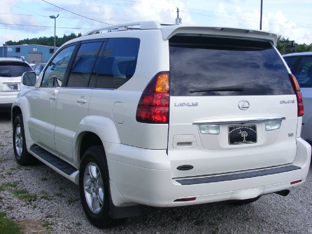 2004 Lexus GX 470 Scion XB