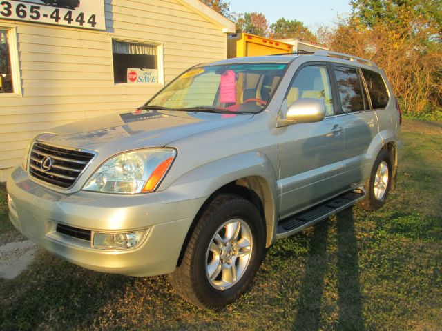 2005 Lexus GX 470 Scion XB