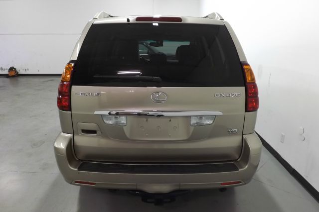 2005 Lexus GX 470 Scion XB