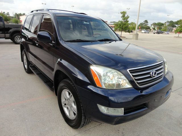 2006 Lexus GX 470 Scion XB