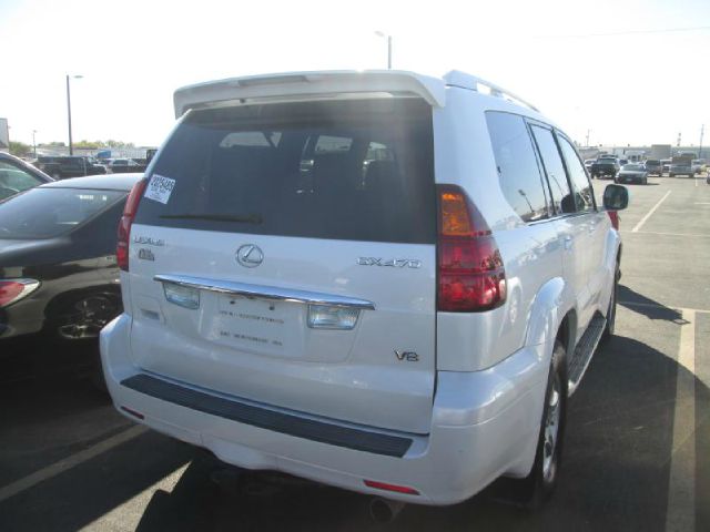 2006 Lexus GX 470 Scion XB