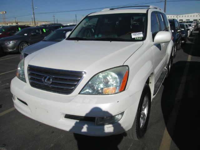 2006 Lexus GX 470 Scion XB