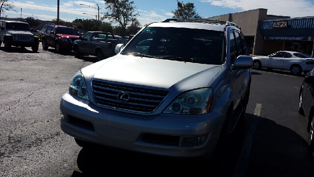 2006 Lexus GX 470 Scion XB