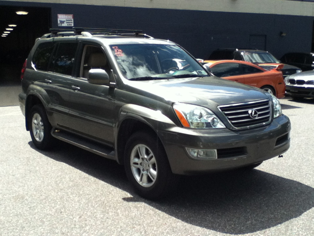 2007 Lexus GX 470 Scion XB