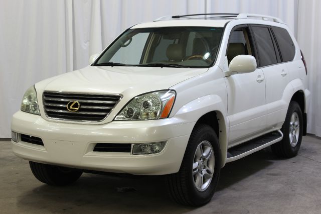 2007 Lexus GX 470 Scion XB