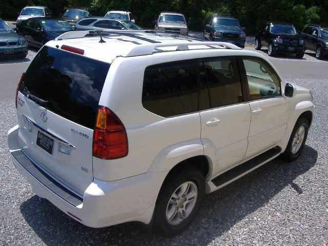 2007 Lexus GX 470 Scion XB