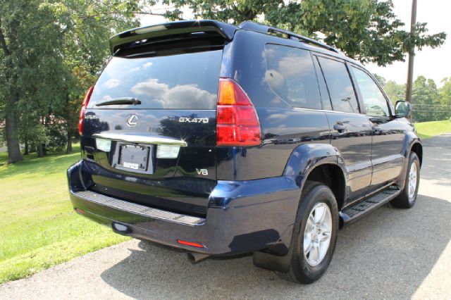 2007 Lexus GX 470 Scion XB