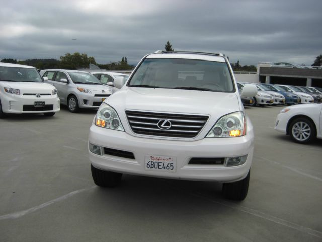 2008 Lexus GX 470 Scion XB