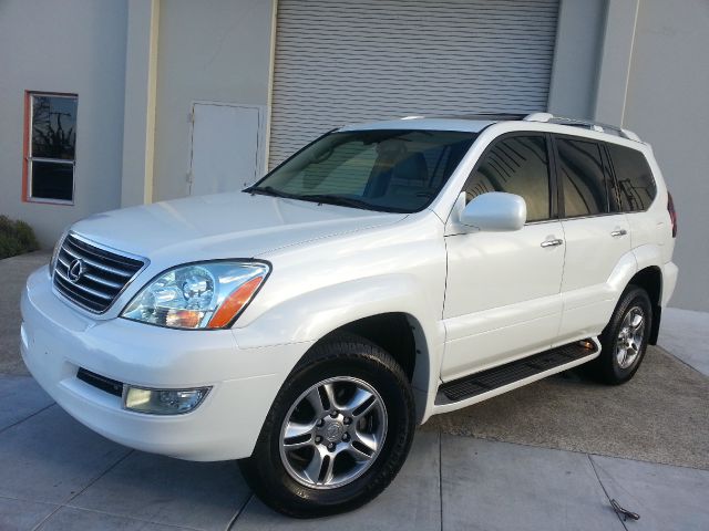 2008 Lexus GX 470 Scion XB