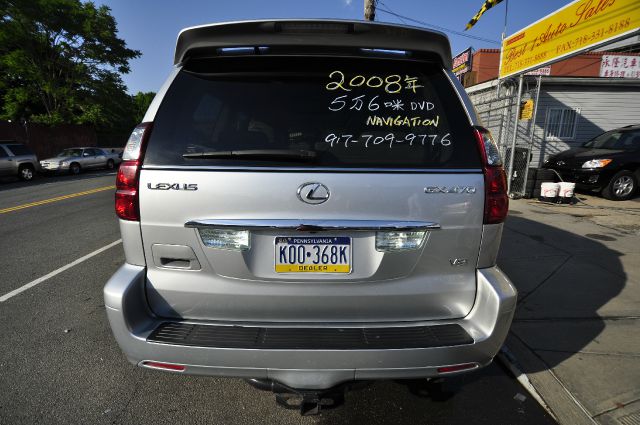 2008 Lexus GX 470 Scion XB