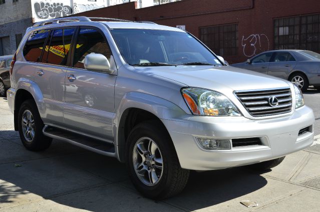 2009 Lexus GX 470 Scion XB