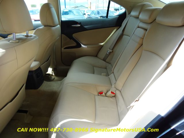 2006 Lexus IS 250 Ext Cab SLE Longbed