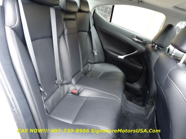 2006 Lexus IS 250 Ext Cab SLE Longbed