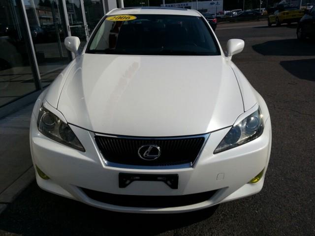 2006 Lexus IS 250 2WD Crew Cab 140.5 Lone Star