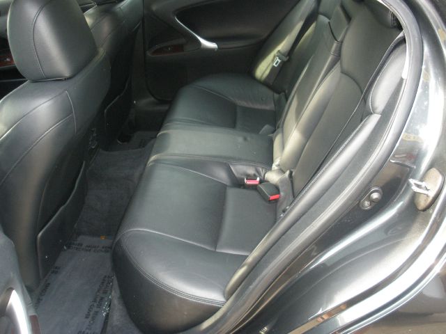 2006 Lexus IS 250 Ext Cab SLE Longbed