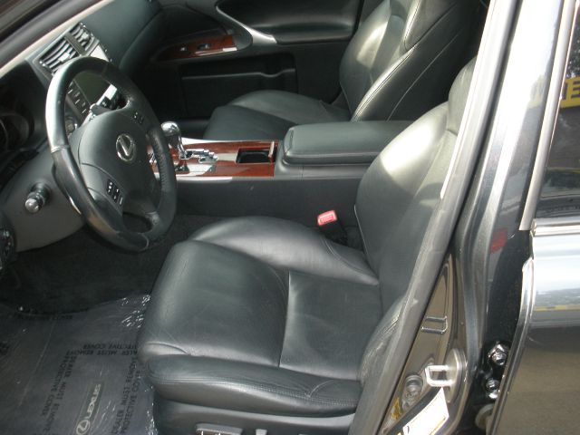 2006 Lexus IS 250 Ext Cab SLE Longbed