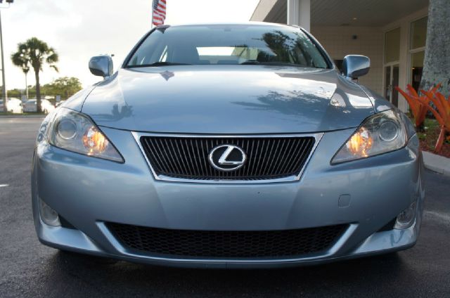 2006 Lexus IS 250 Ext Cab SLE Longbed